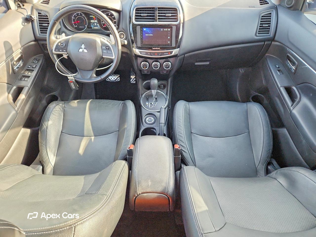 Mitsubishi Outlander 2015