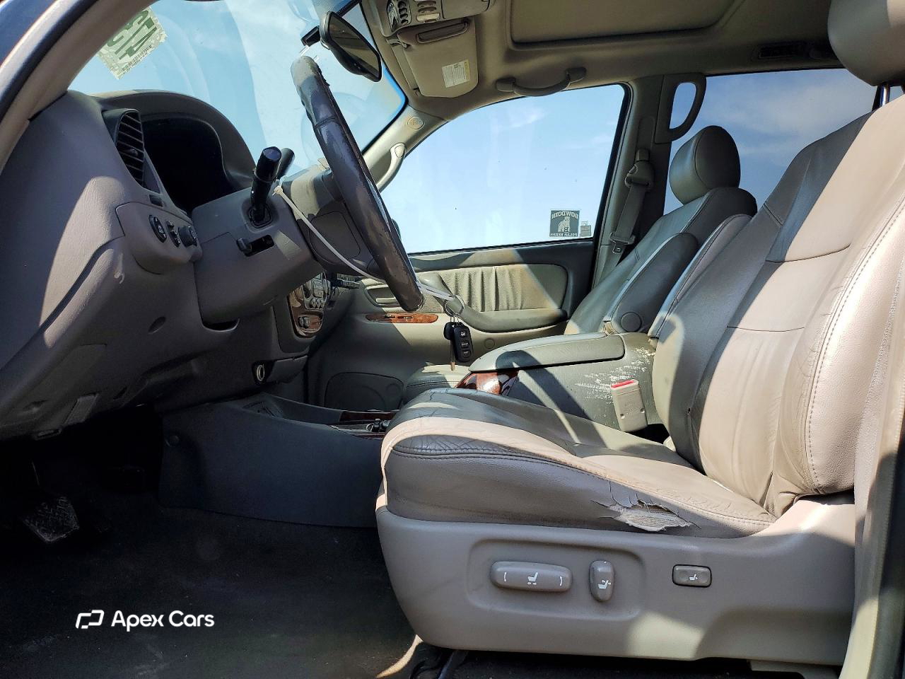 Toyota Sequoia 2005