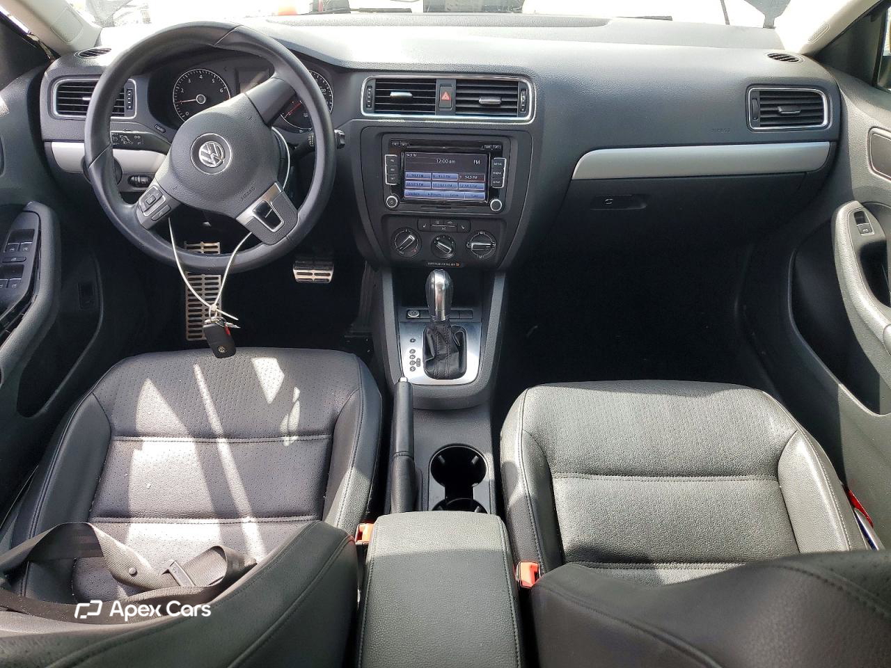 Volkswagen Jetta 2014