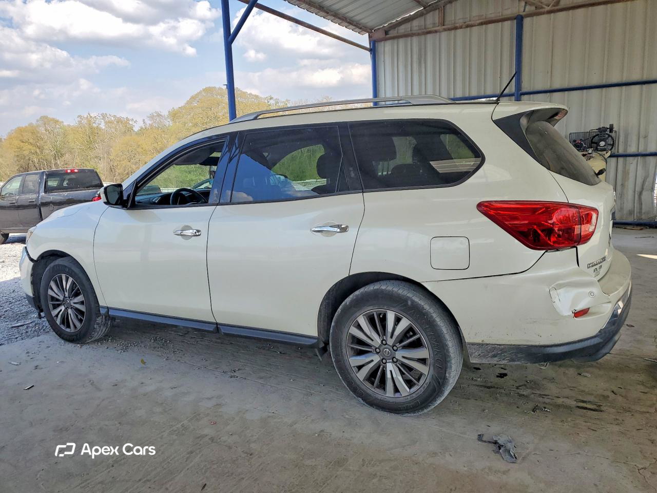 Nissan Pathfinder 2018
