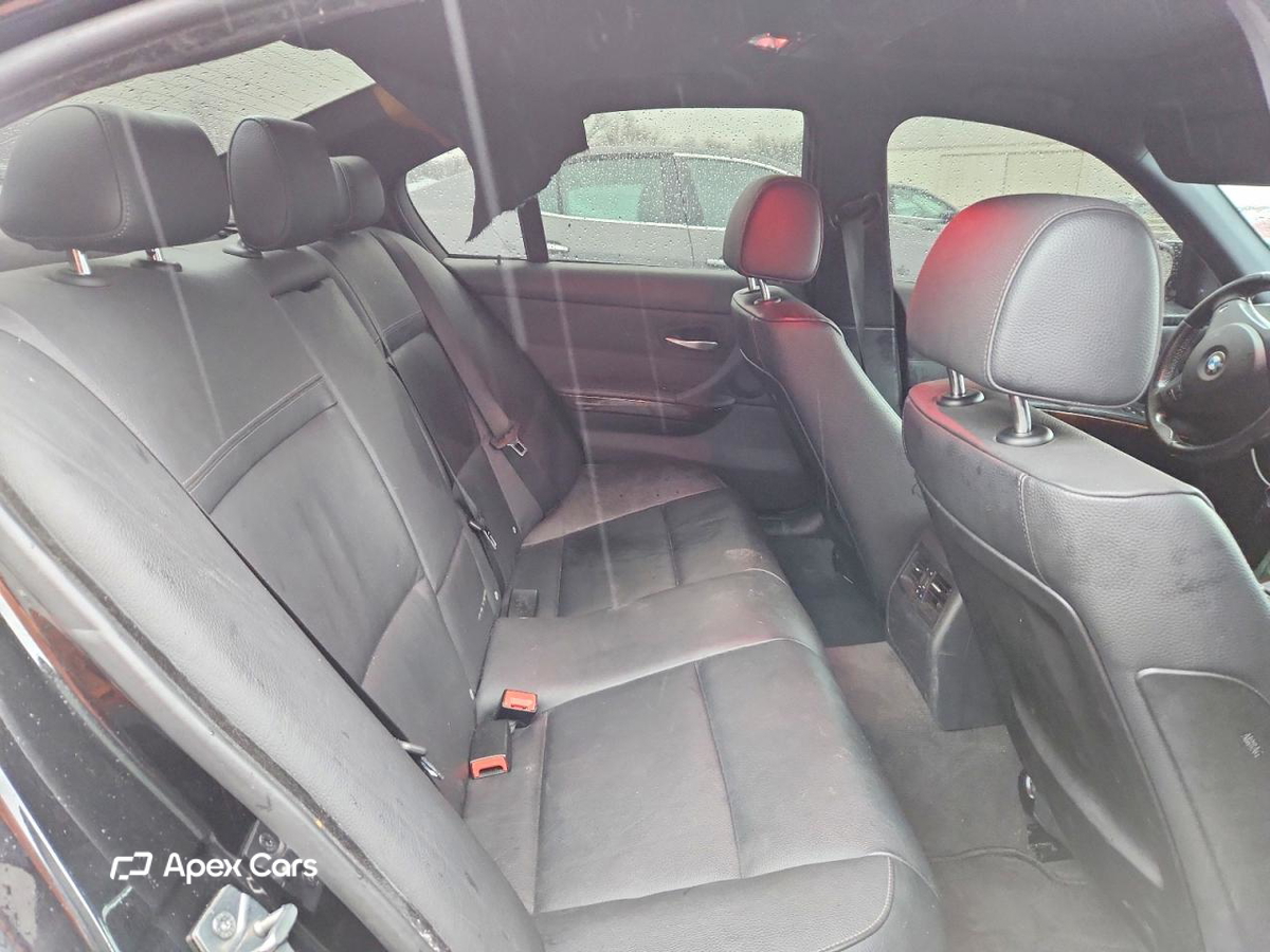 BMW Series 3 2010
