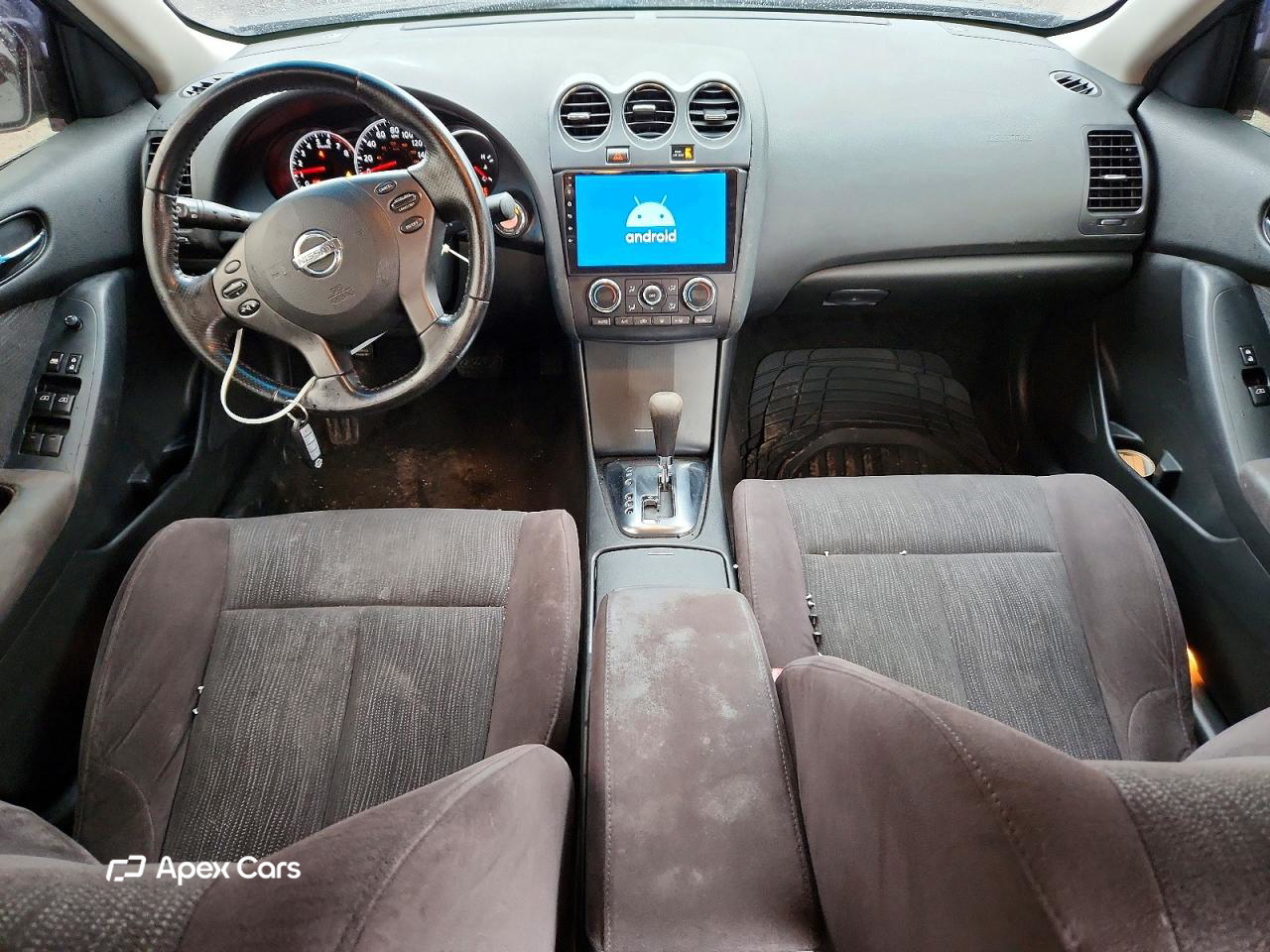 Nissan Altima 2010