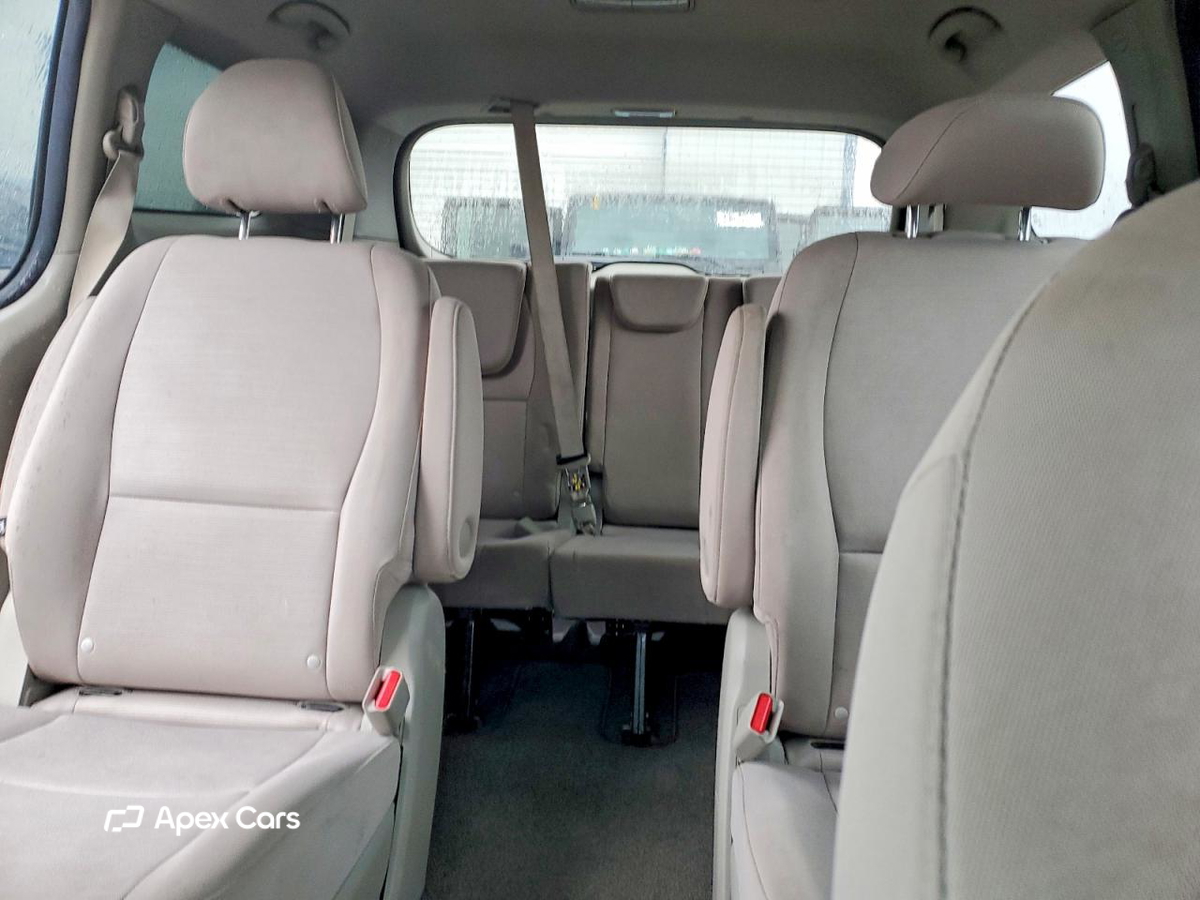Kia Sedona 2015