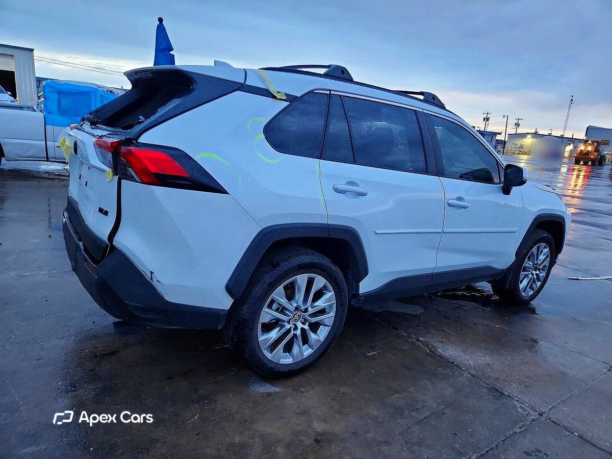Toyota RAV 4 2025