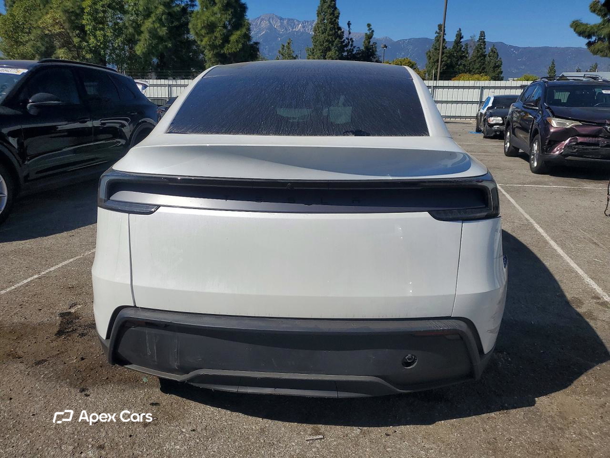 Tesla Model Y 2026