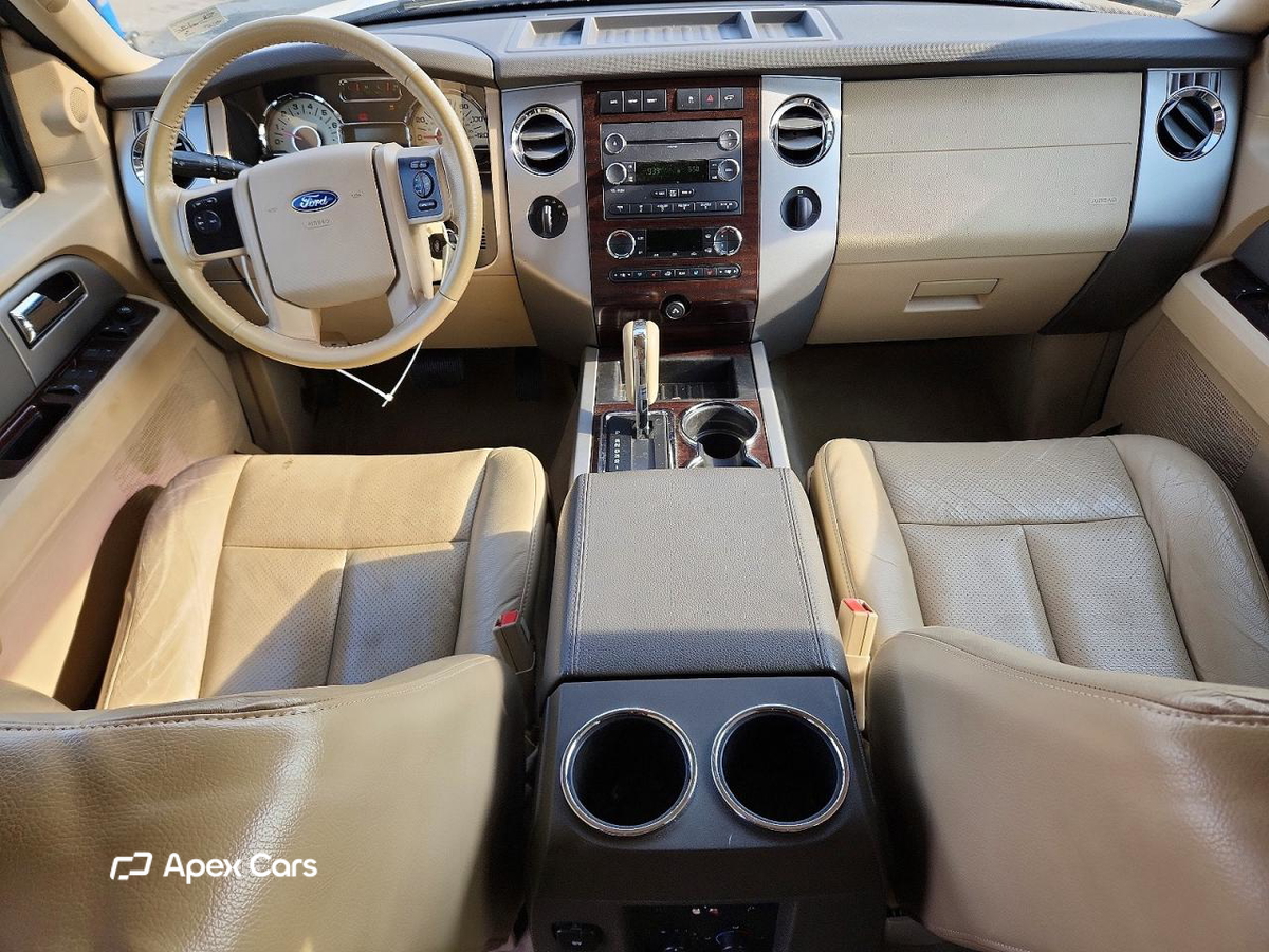 Ford Expedition 2011