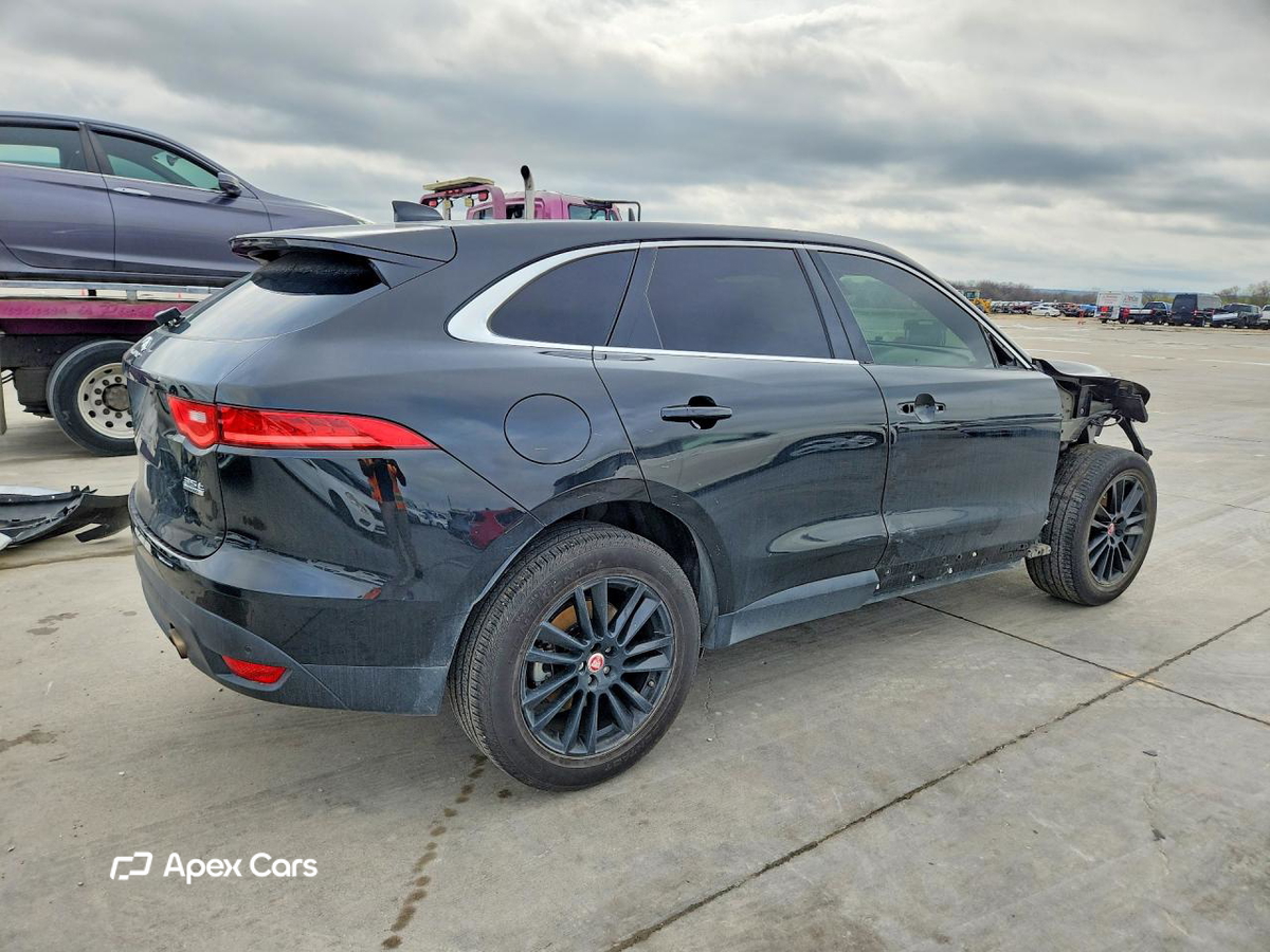 Jaguar F-Pace 2017