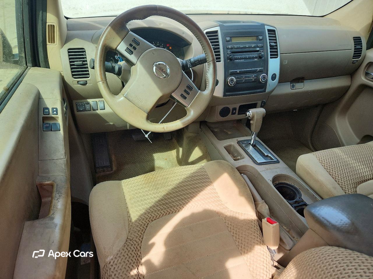 Nissan Navara (Frontier) 2011