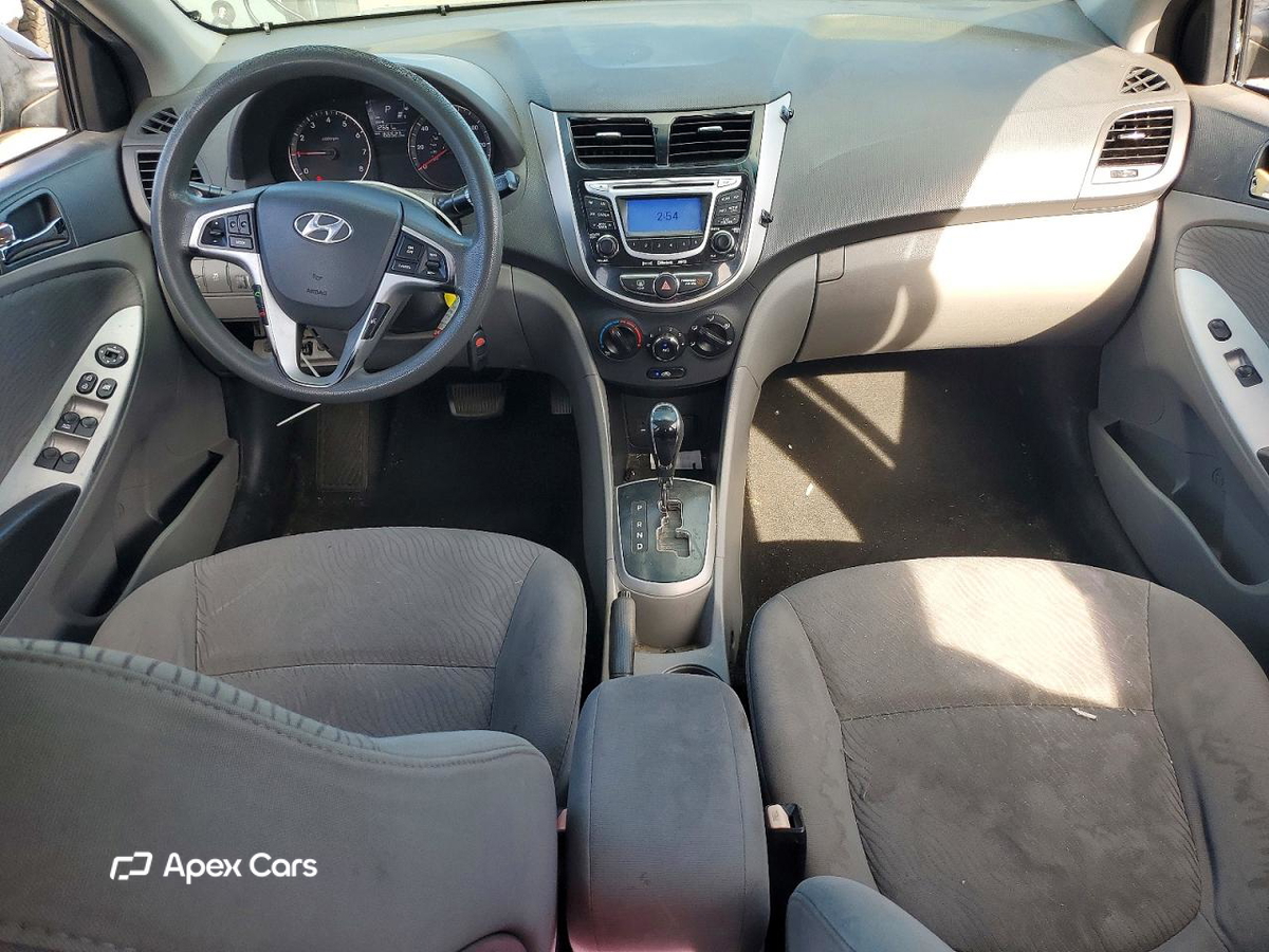Hyundai Accent 2012