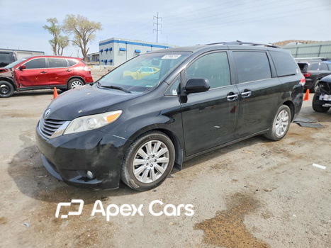 Toyota Sienna 2013 - Image 1 of 14