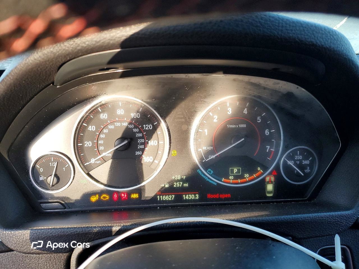 BMW Series 3 2016