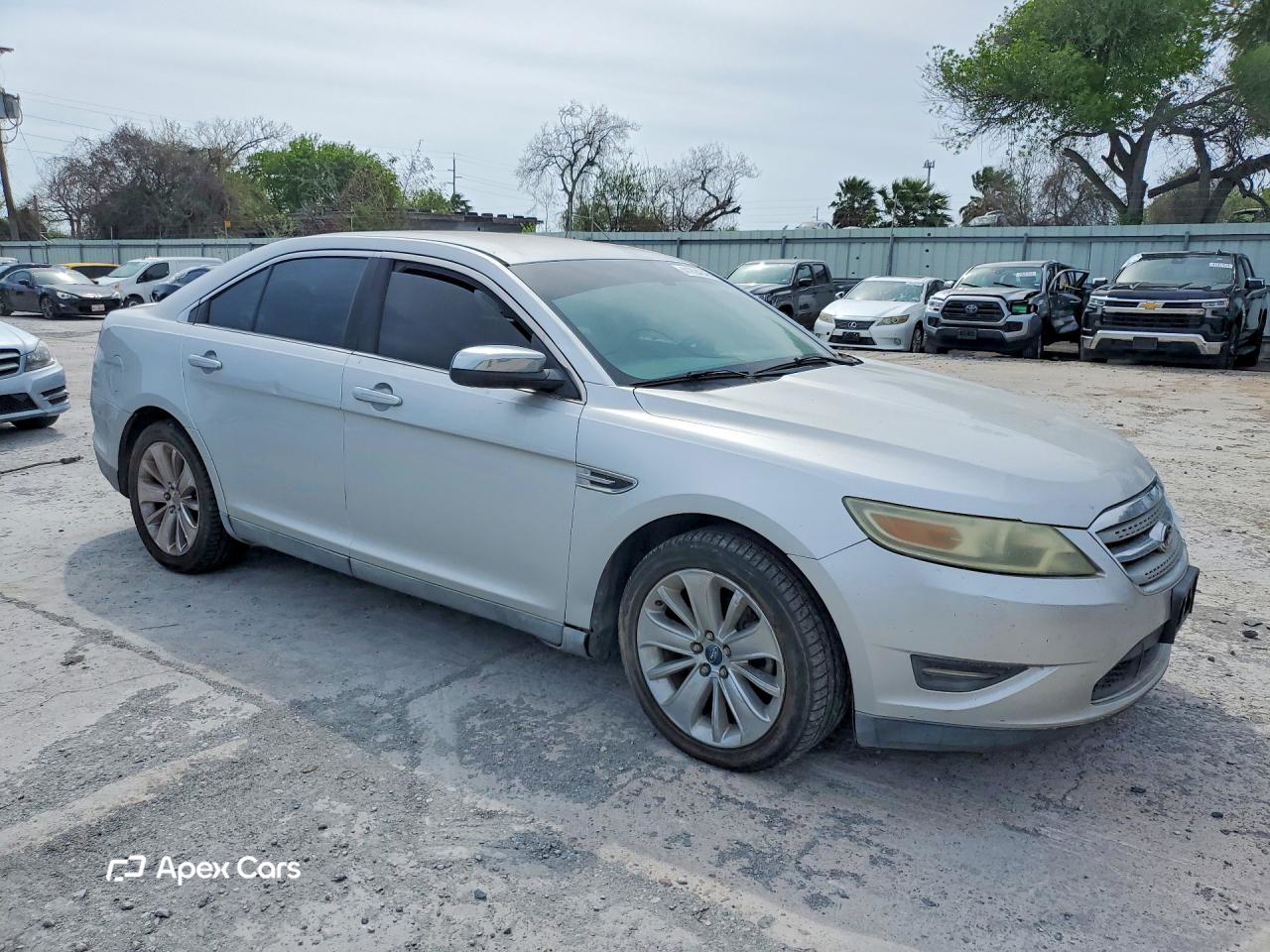 Ford Taurus 2010
