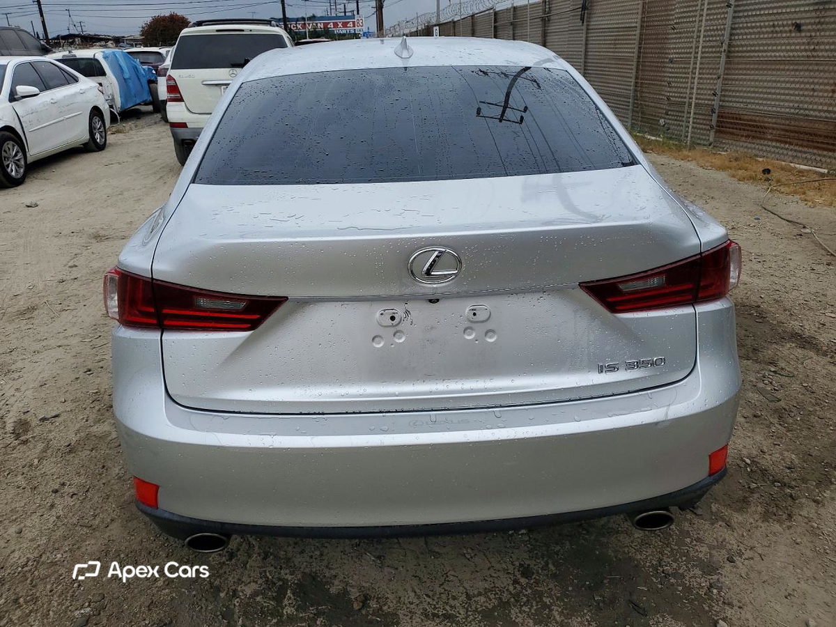 Lexus IS 2016