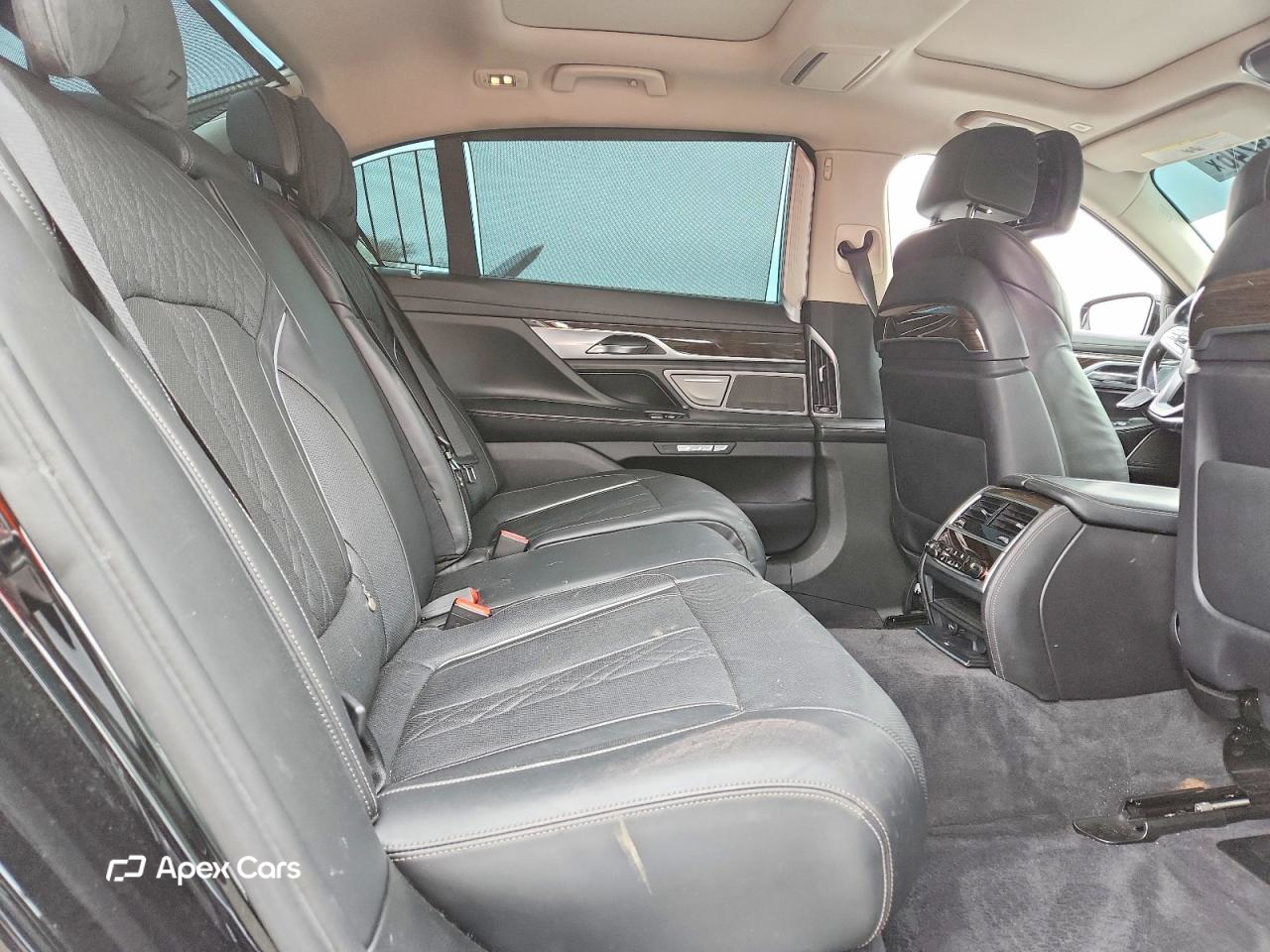 BMW Series 7 2016