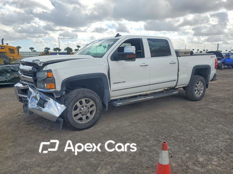 Chevrolet Silverado 2015 - Image 1 of 13