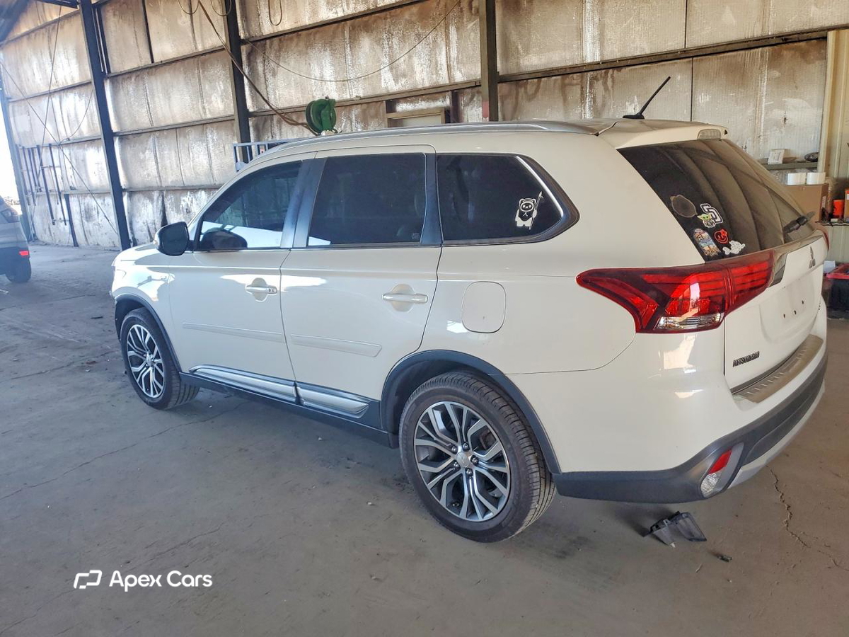 Mitsubishi Outlander 2016