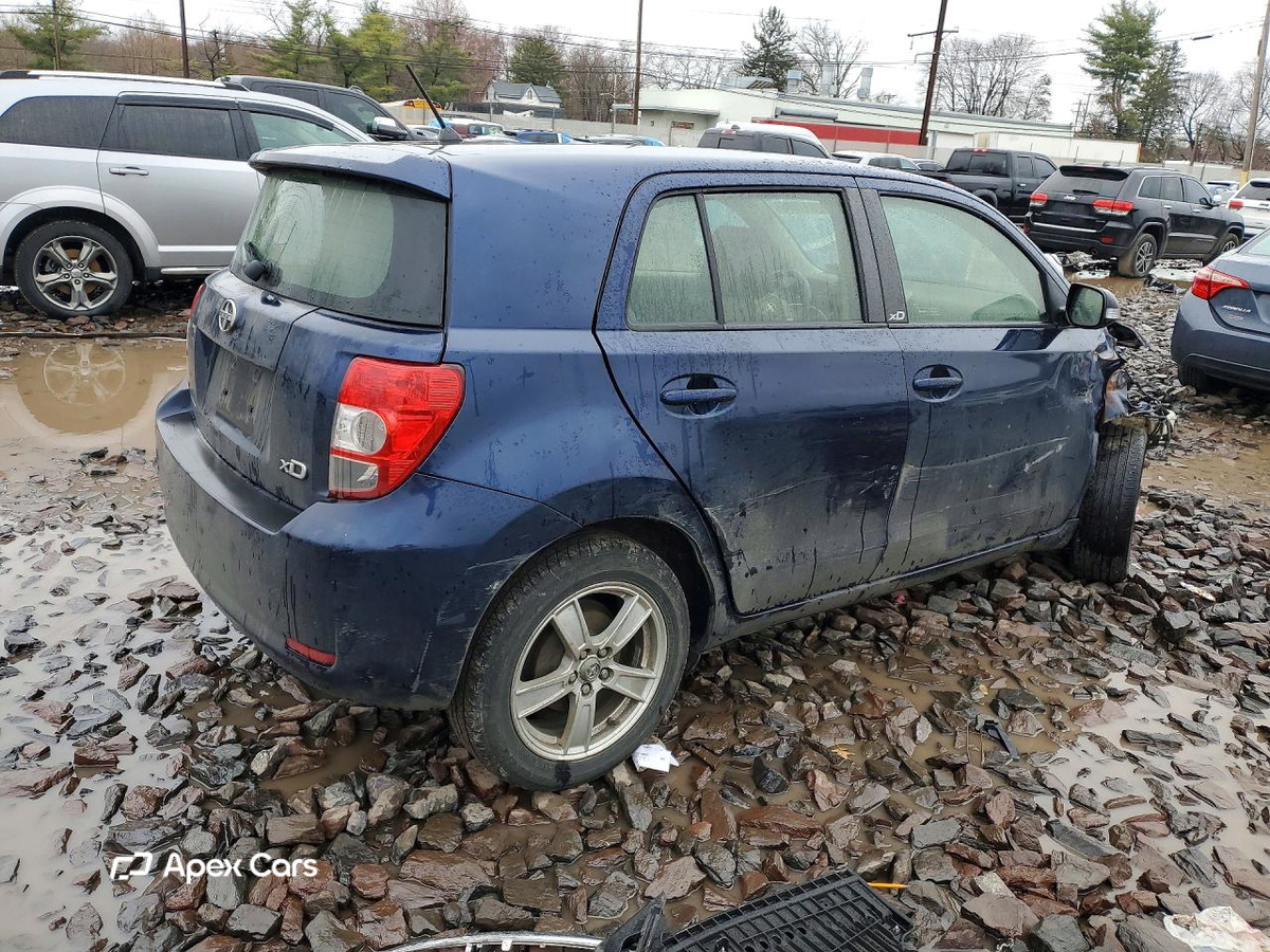 Scion xD 2014