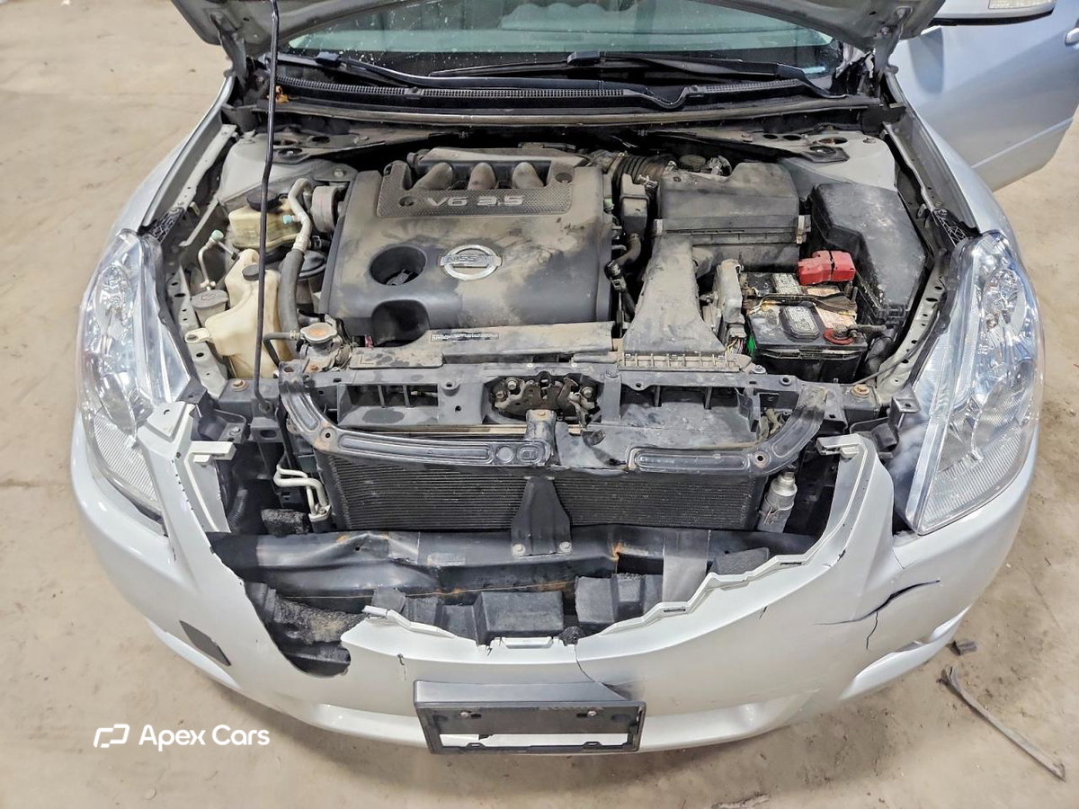 Nissan Altima 2012