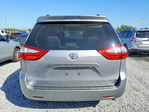 Toyota Sienna 2016
