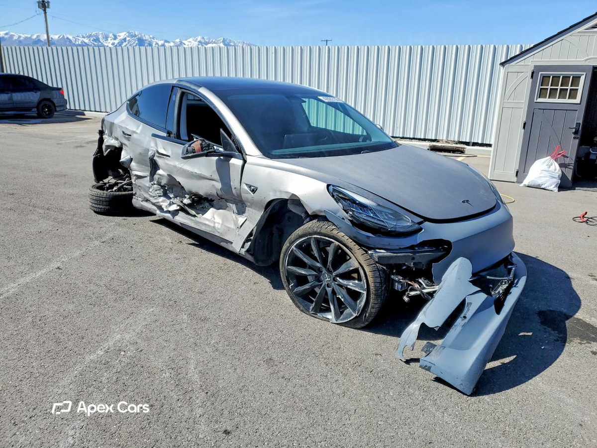 Tesla Model 3 2018