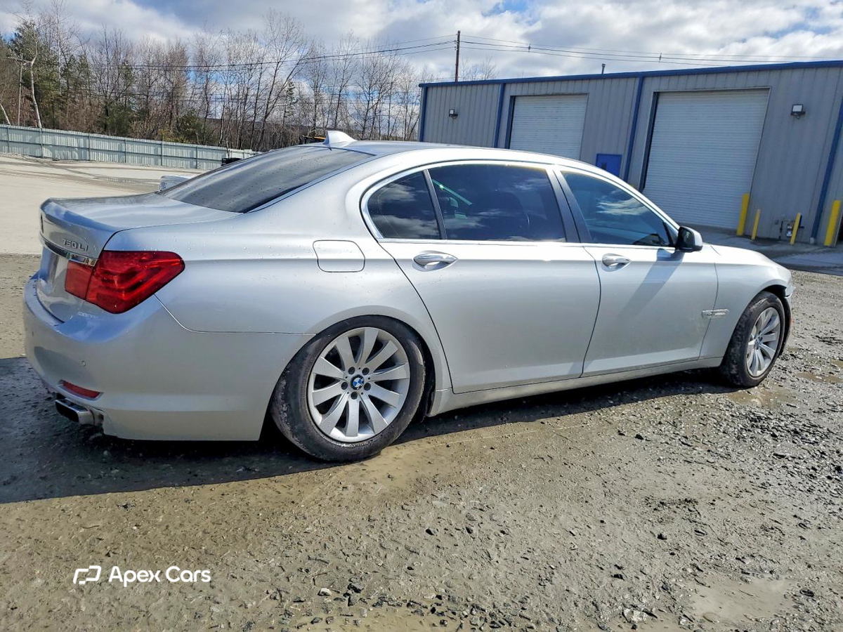 BMW Series 7 2010