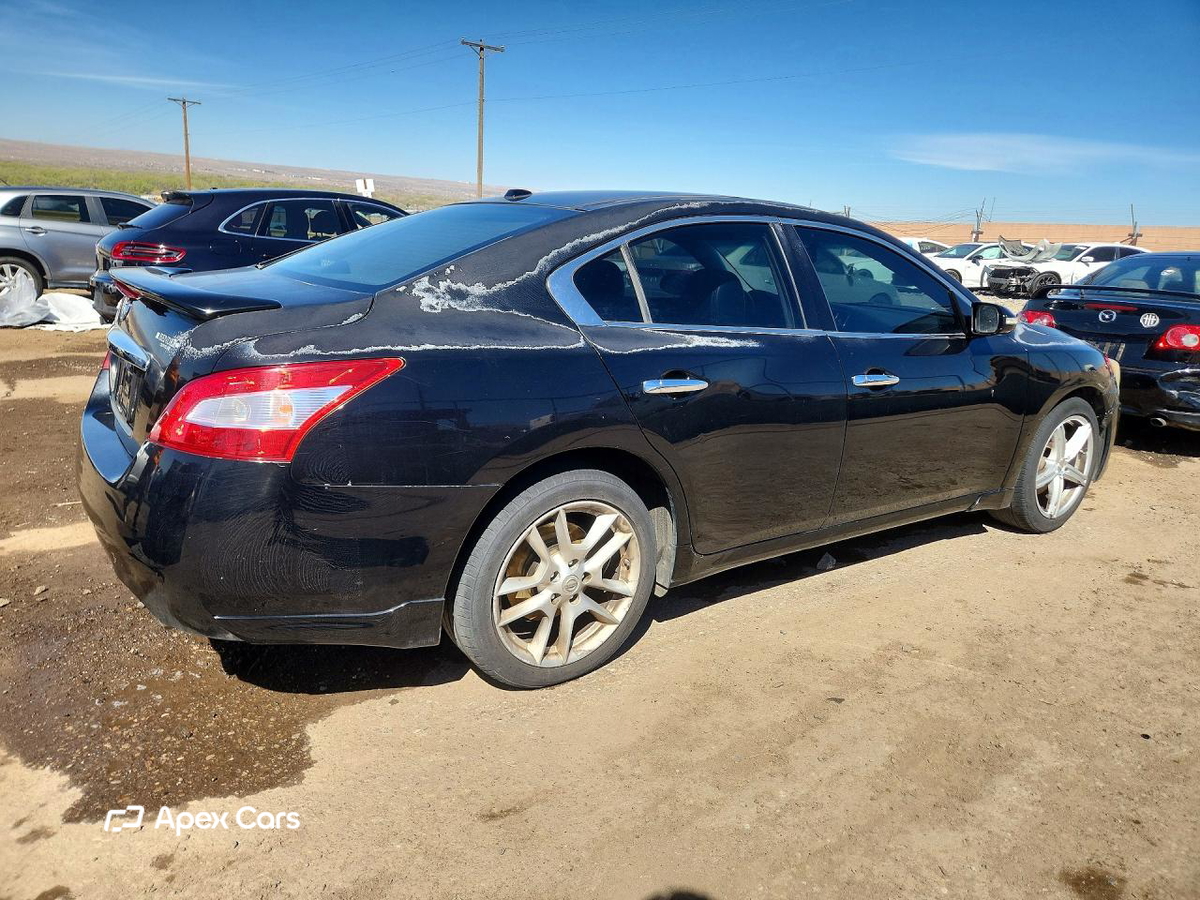 Nissan Maxima 2011
