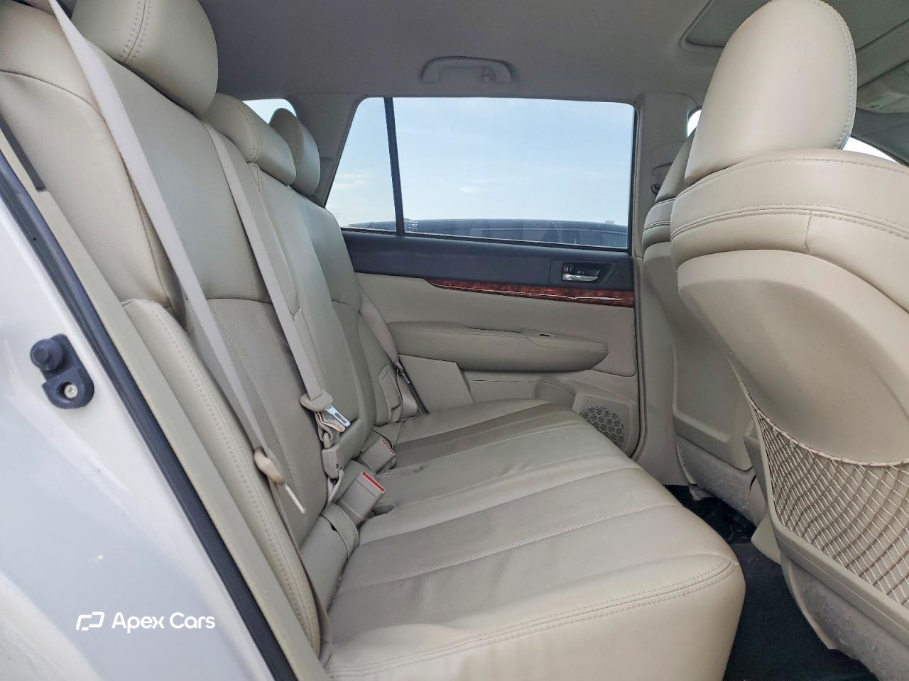 Subaru Outback 2011