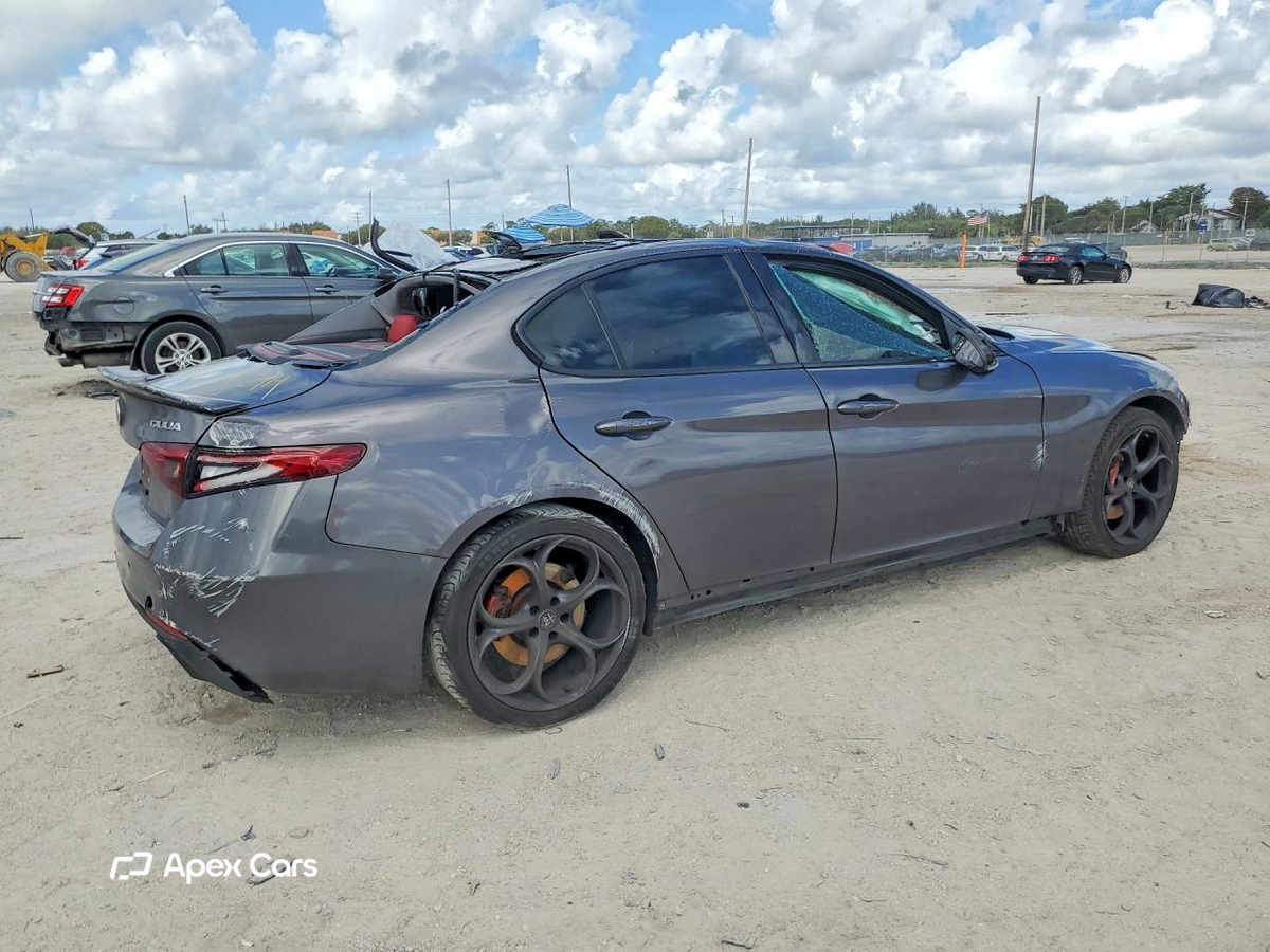 Alfa Romeo Giulia 2017