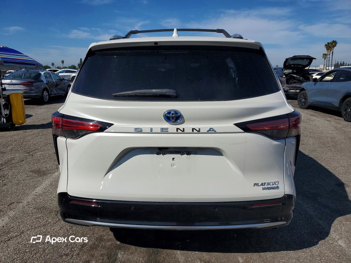 Toyota Sienna 2021