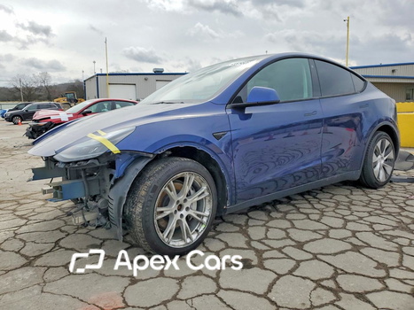Tesla Model Y 2021 - Image 1 of 13