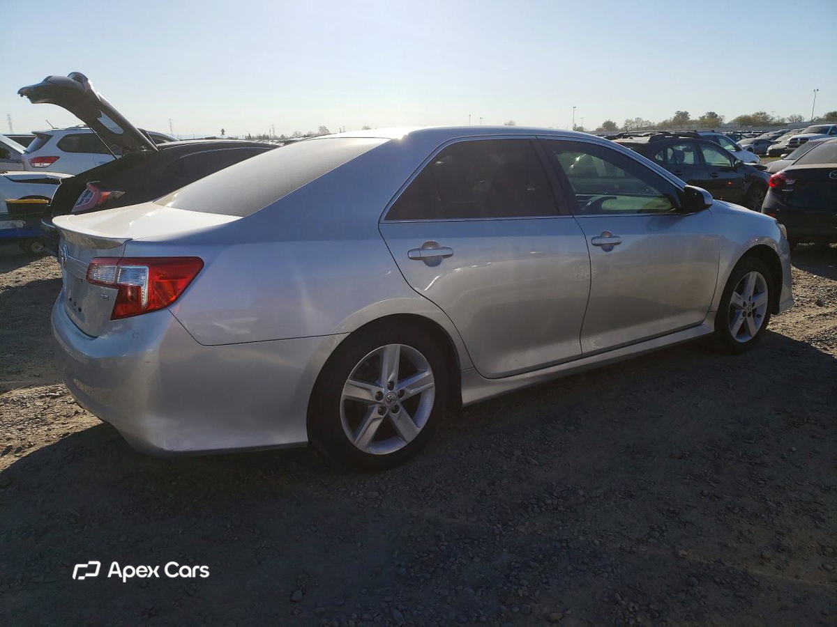Toyota Camry 2012