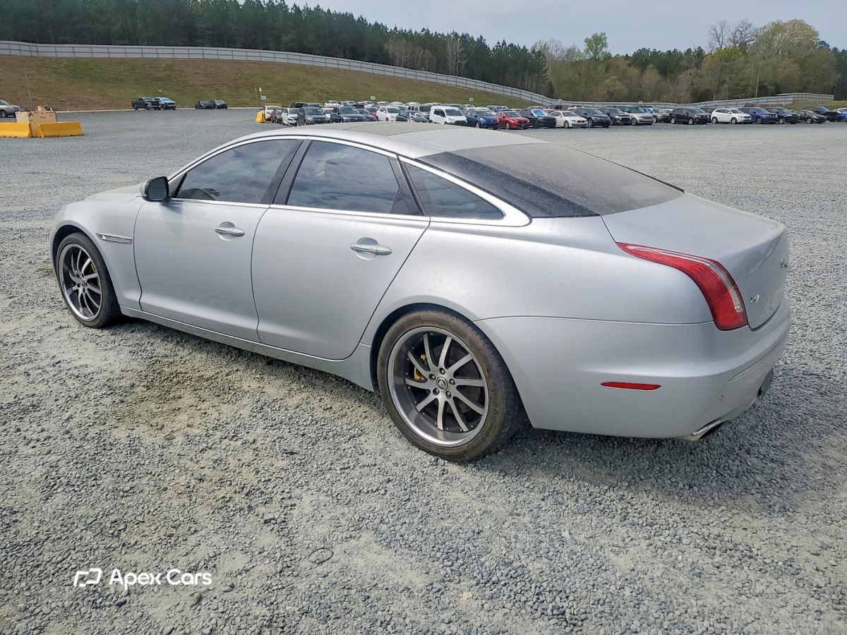 Jaguar XJ 2011