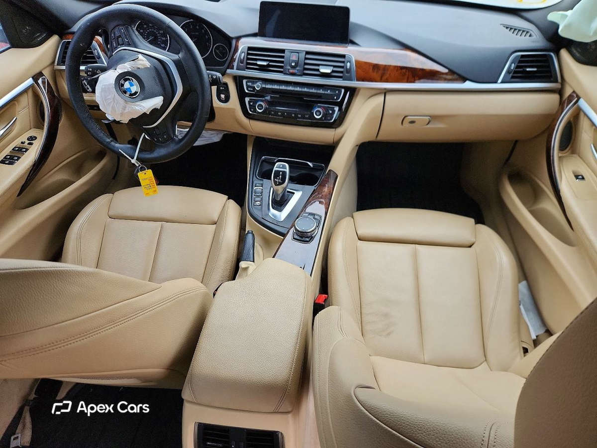 BMW Series 3 2016