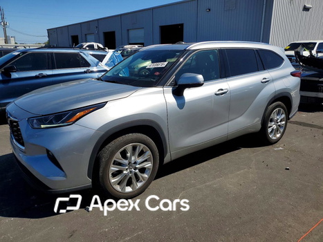 Toyota Highlander 2023 - Image 1 of 13