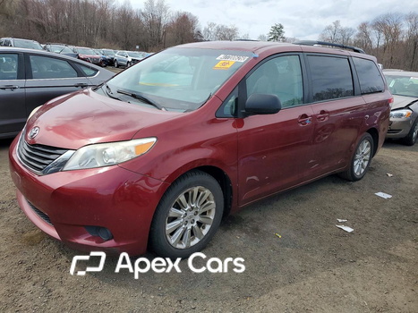 Toyota Sienna 2011 - Image 1 of 13