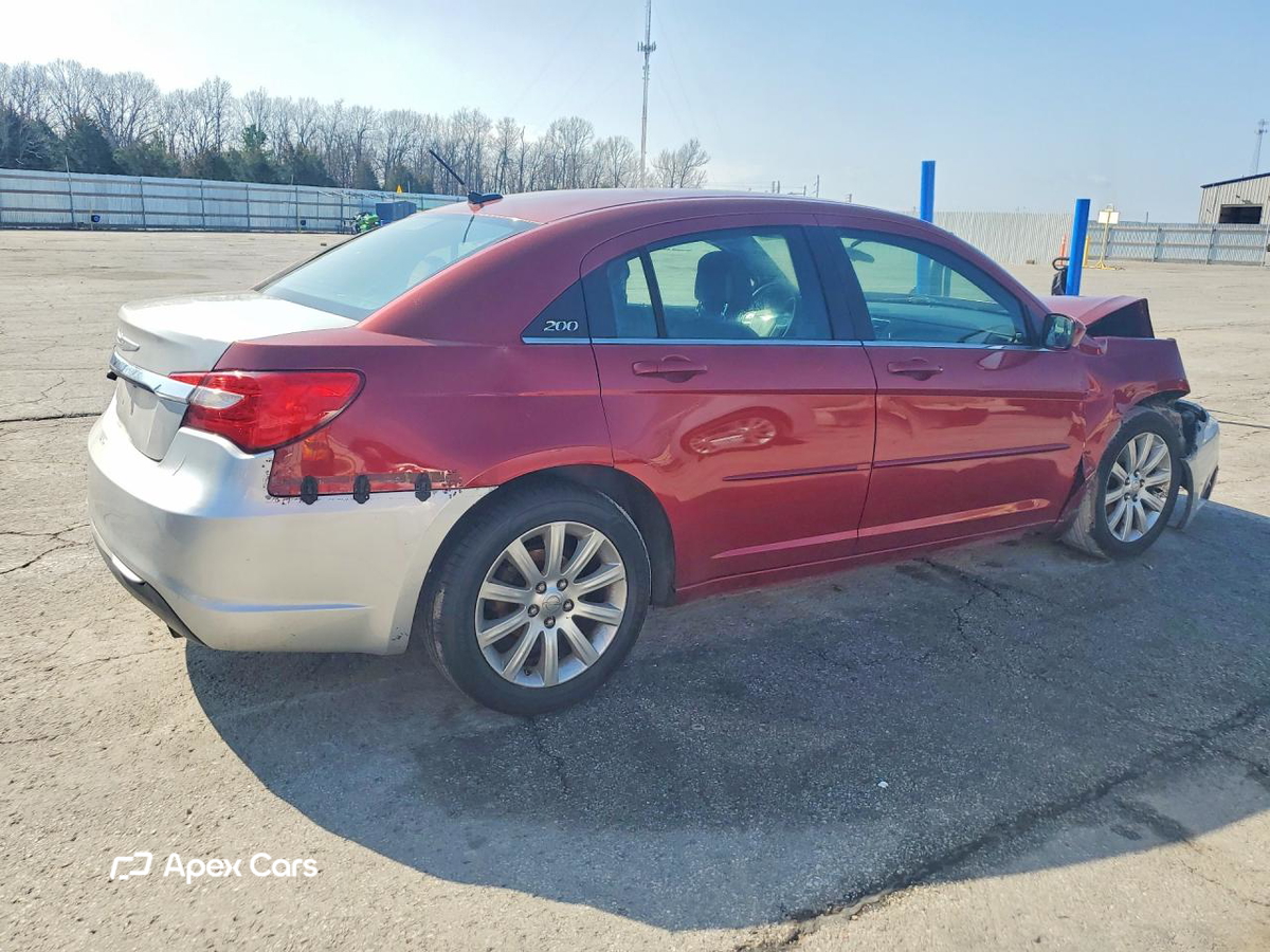 Chrysler 200 2013