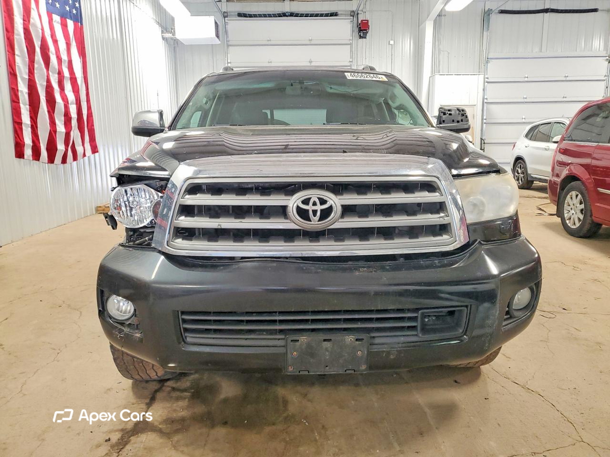 Toyota Sequoia 2010