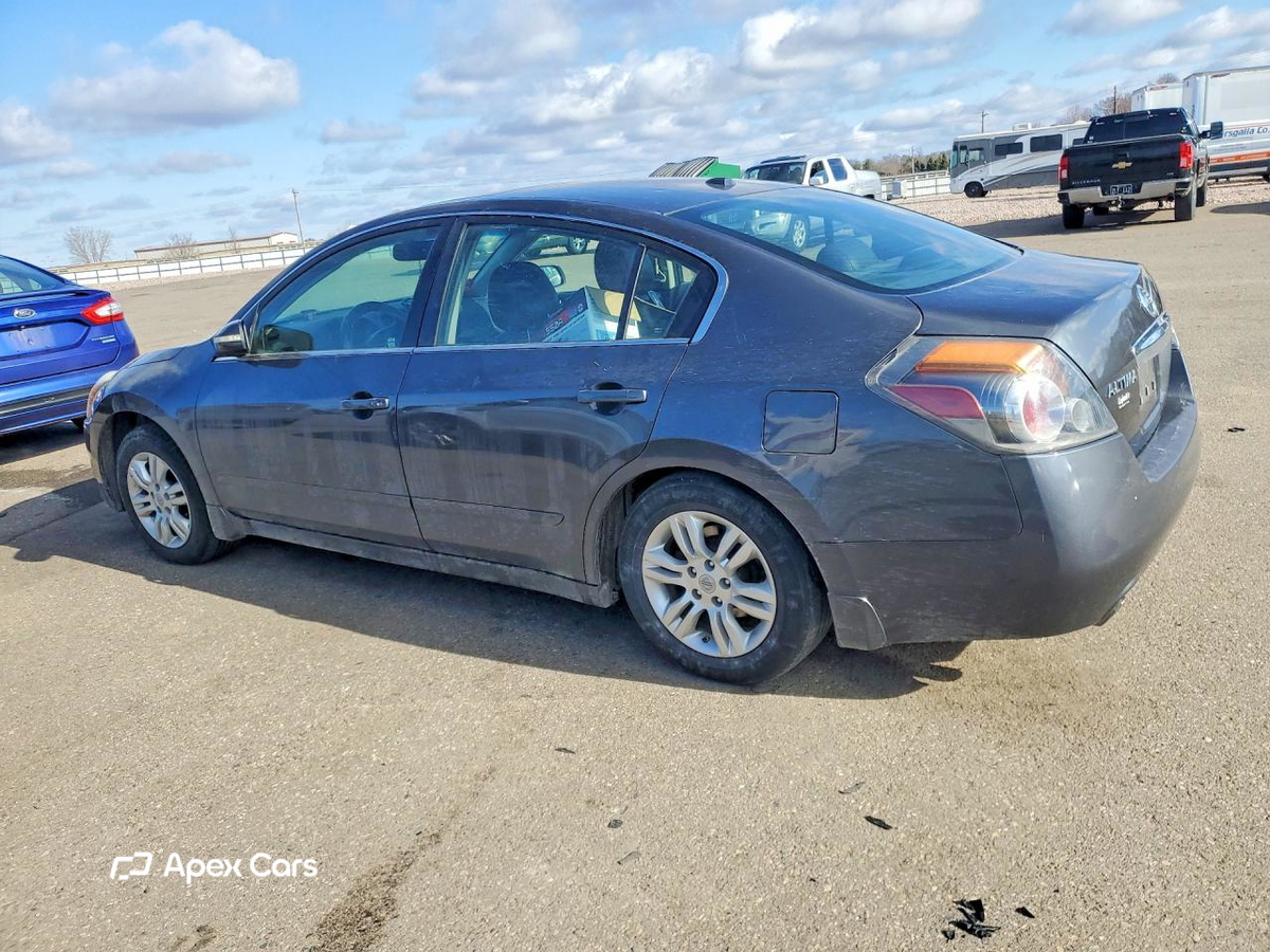 Nissan Altima 2010