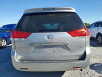 Toyota Sienna 2014