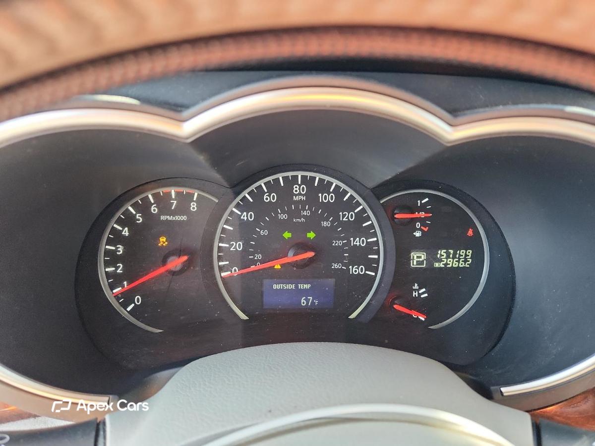 Nissan Quest 2013