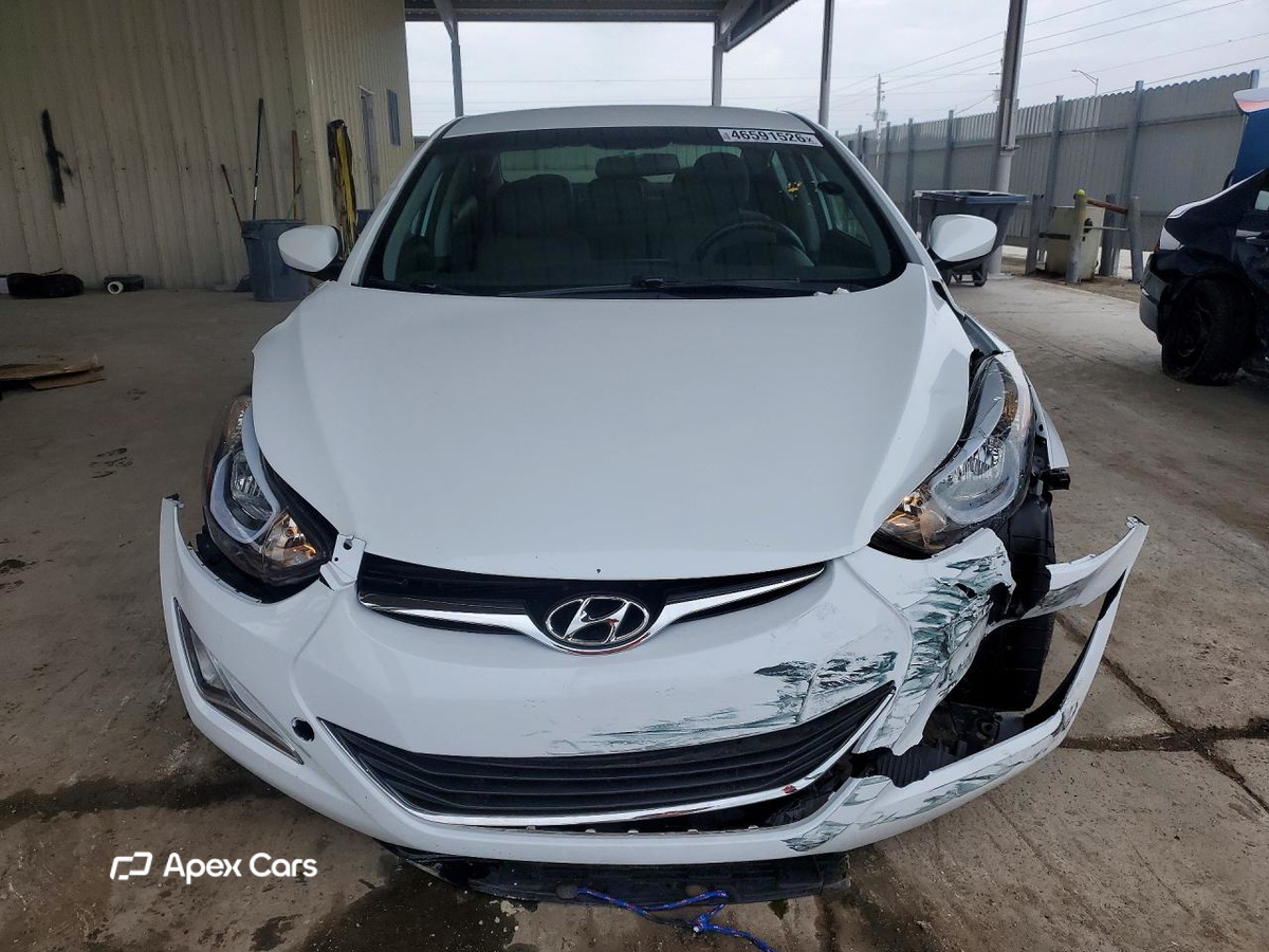 Hyundai Elantra 2016