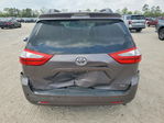 Toyota Sienna 2016