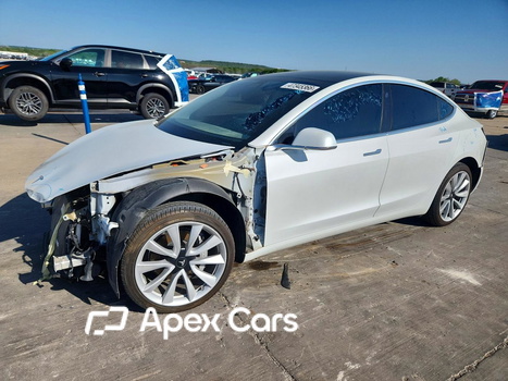 Tesla Model 3 2019 - Image 1 of 14