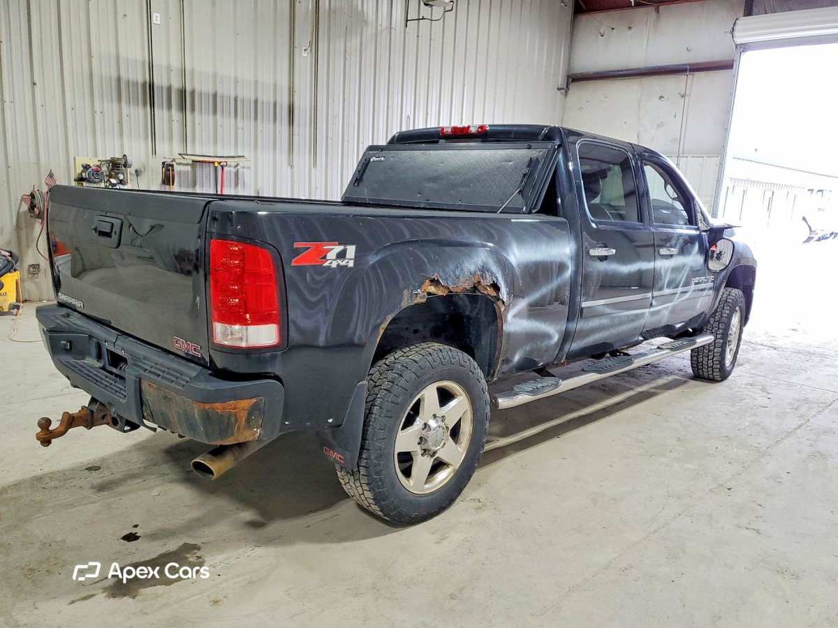 GMC Sierra 2011