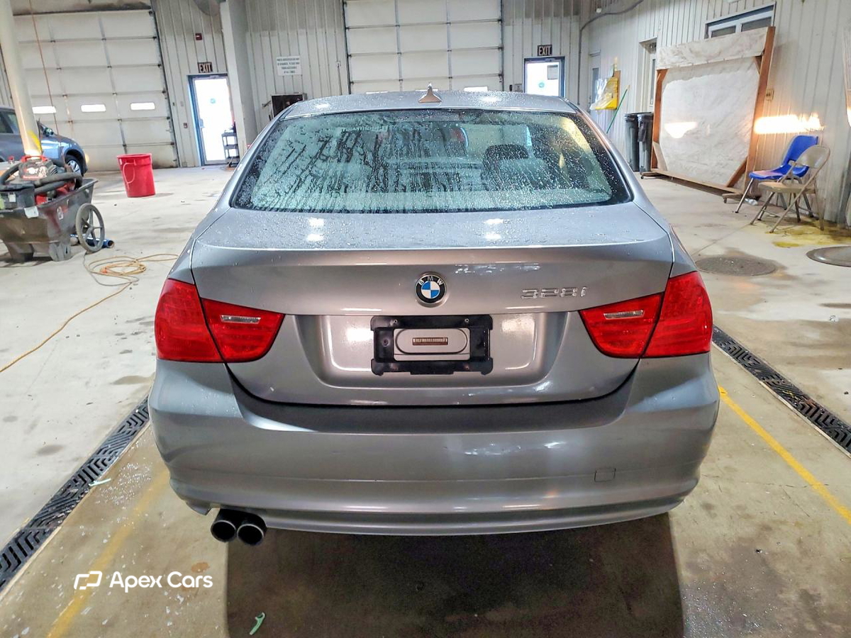 BMW Series 3 2011