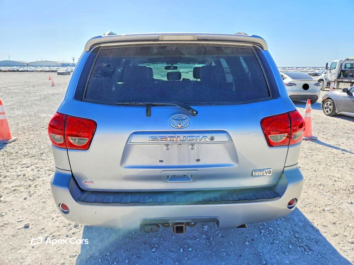 Toyota Sequoia 2012