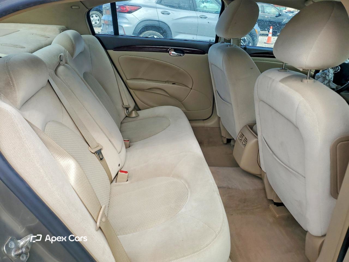 Buick Lucerne 2010