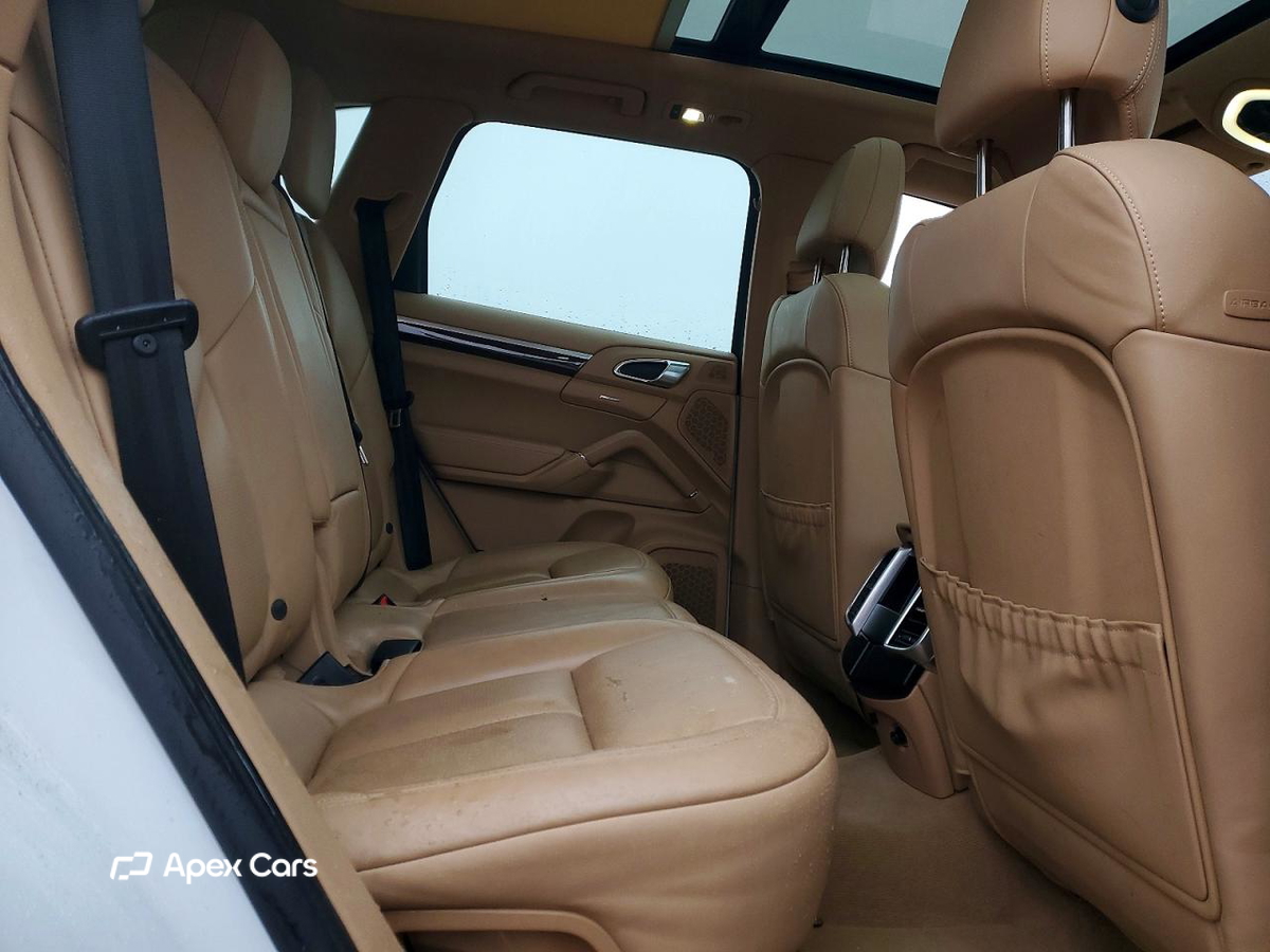 Porsche Cayenne 2016