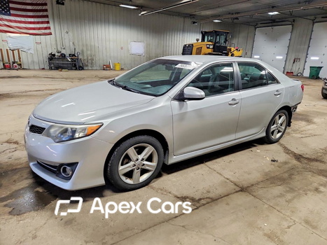 Toyota Camry 2012 - Image 1 of 13