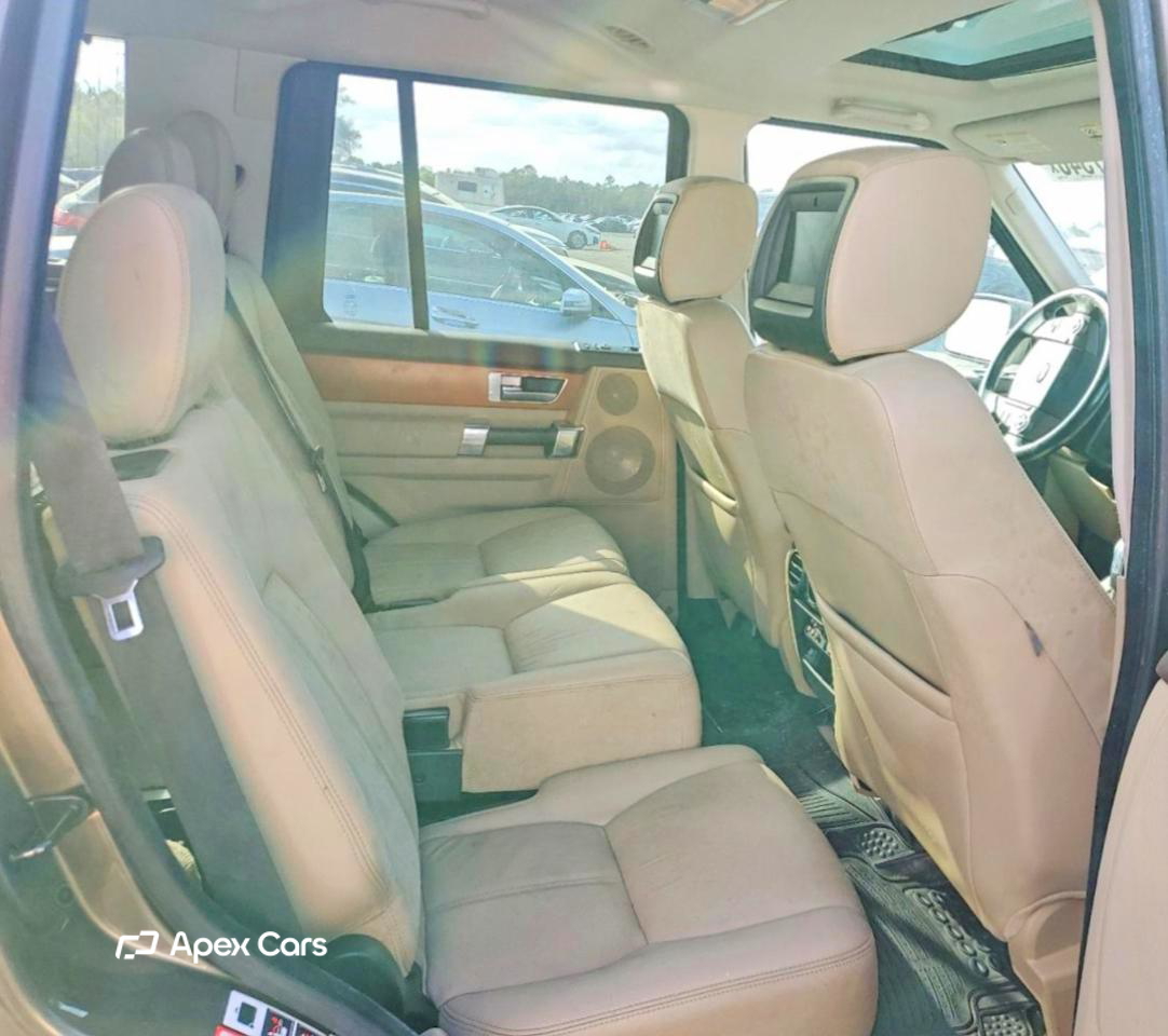 Land Rover LR4 2011